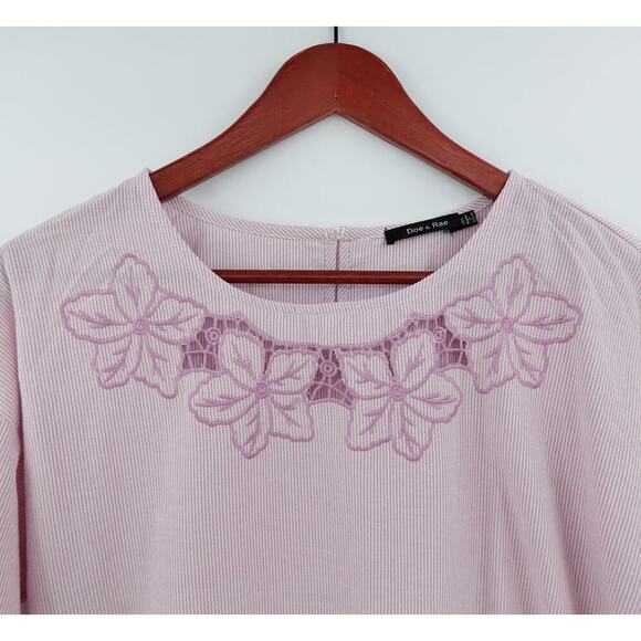 Womens Peplum Top Medium Pink Striped Ruffled Embroidered Cottagecore Modest - Picture 3 of 15